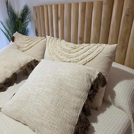 Costa Playa De Llas, Terraza, Piscina Y Pista De Padel * Foz