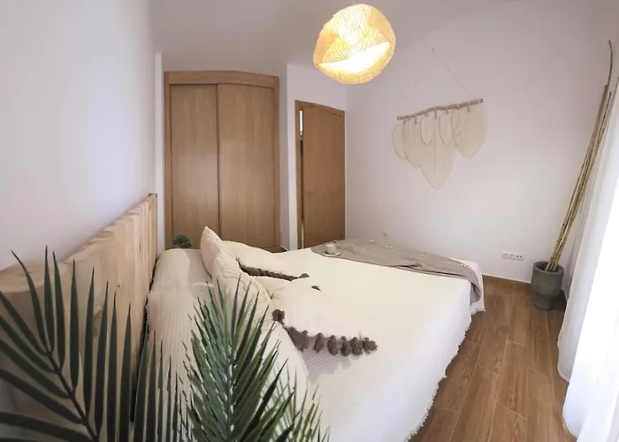 Costa Playa De Llas, Terraza, Piscina Y Pista De Padel Foz